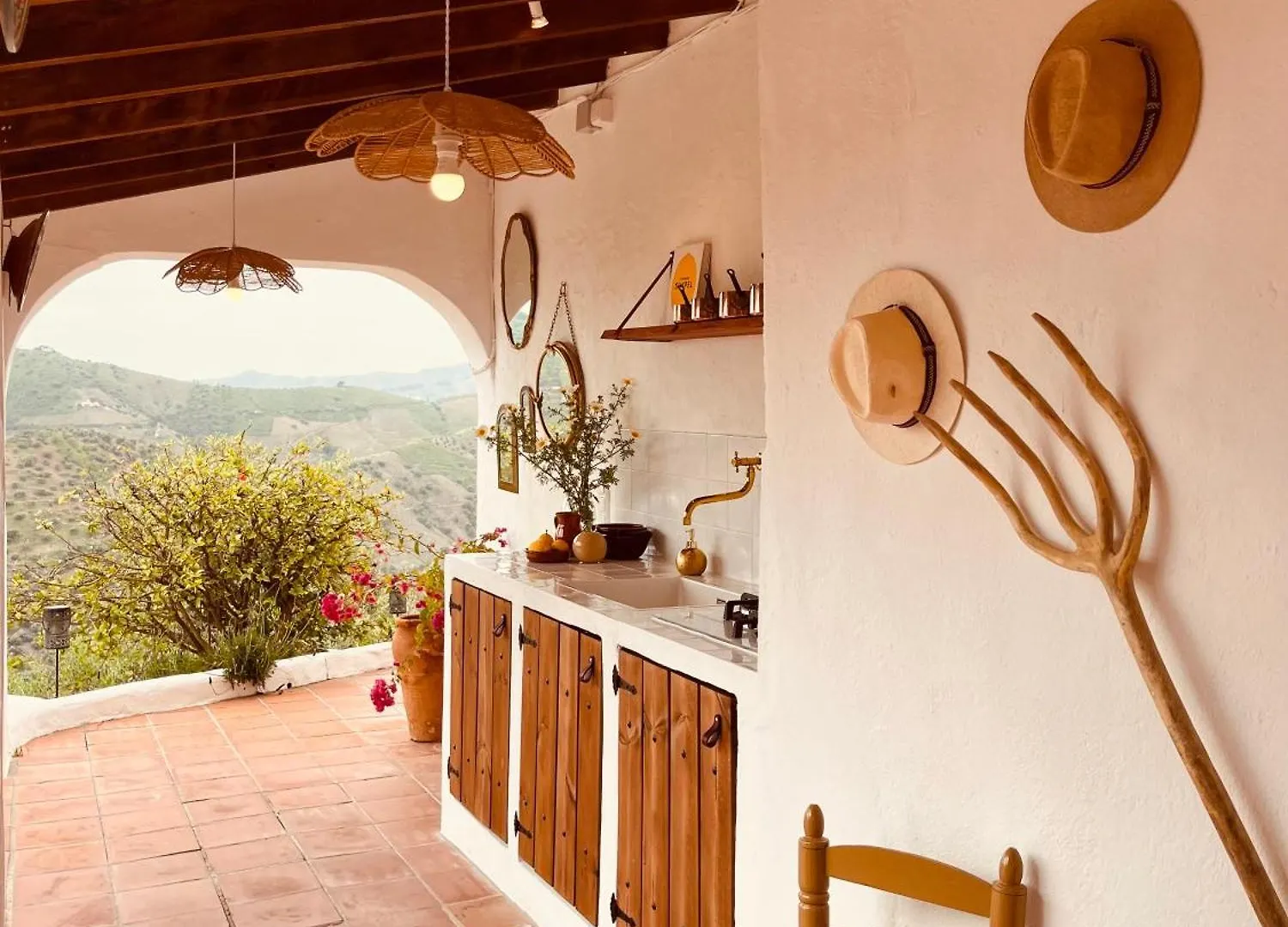 Casita Comares - Bed And Breakfast - La Alqueria - Comares - Malaga 0*,  Spain